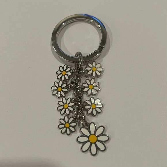 Coach Accessories - NWOT COACH Vintage White Daisy Flowers Enamel Purse Charm Keychain Fob
